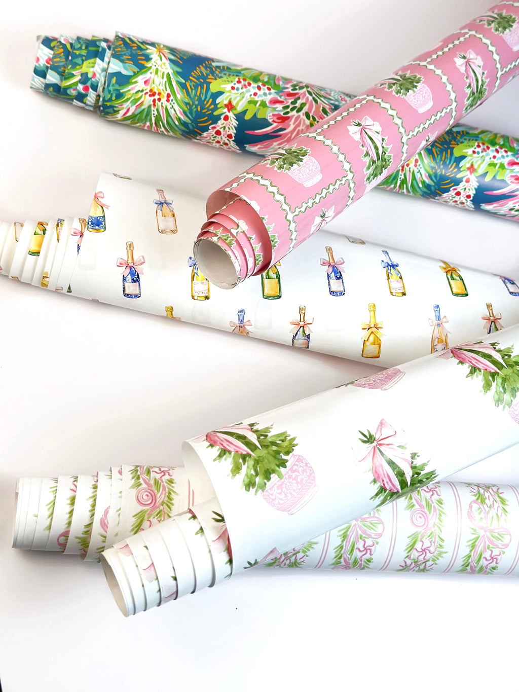 Carnation Christmas Gift Wrap Roll