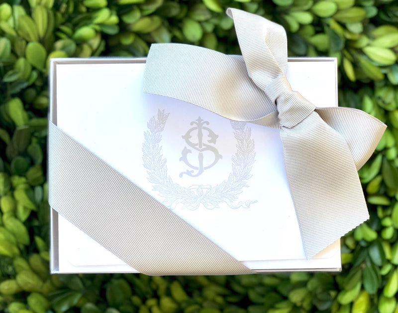 Savannah Wreath Fold-Over Stationery